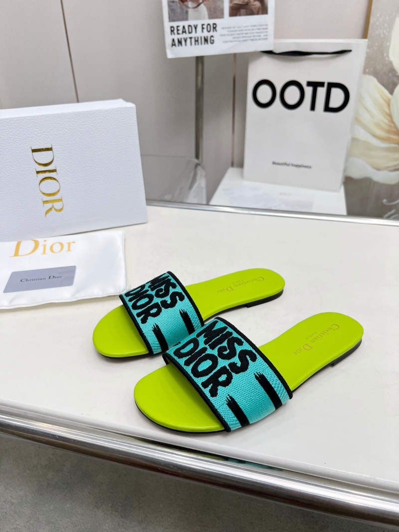 ch**an D*or slippers
